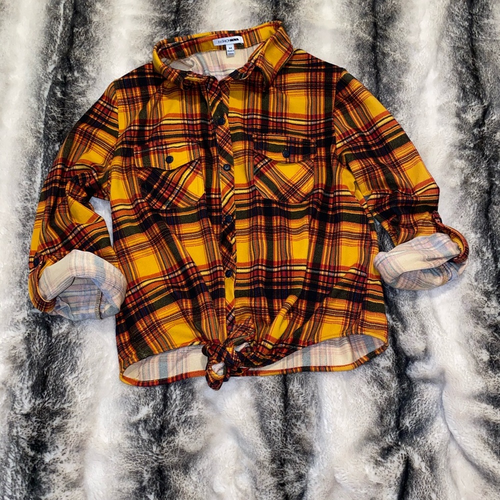 ❣️Button up crop top from FashionNona.❣️